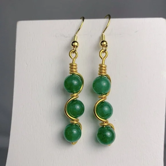 New Handmade Wire Wrapped Dyed Green Jade Bead Earrings - Picture 2 of 4